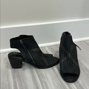 Sam Edelman Black Woven Heeled Sandals